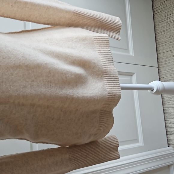 Aqua cashmere sweater - Picture 3 of 5